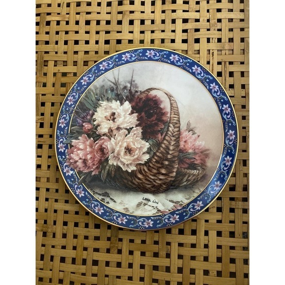 Peonies, Seventh Issue in Lena Lui’s Basket Bouquets Collector’s Plates - Picture 1 of 4